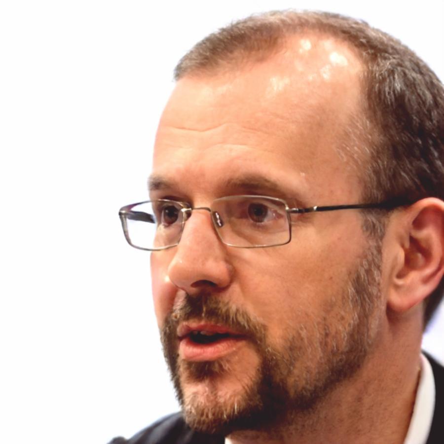 Carlos Mendoza - Director de Metodología Creativa